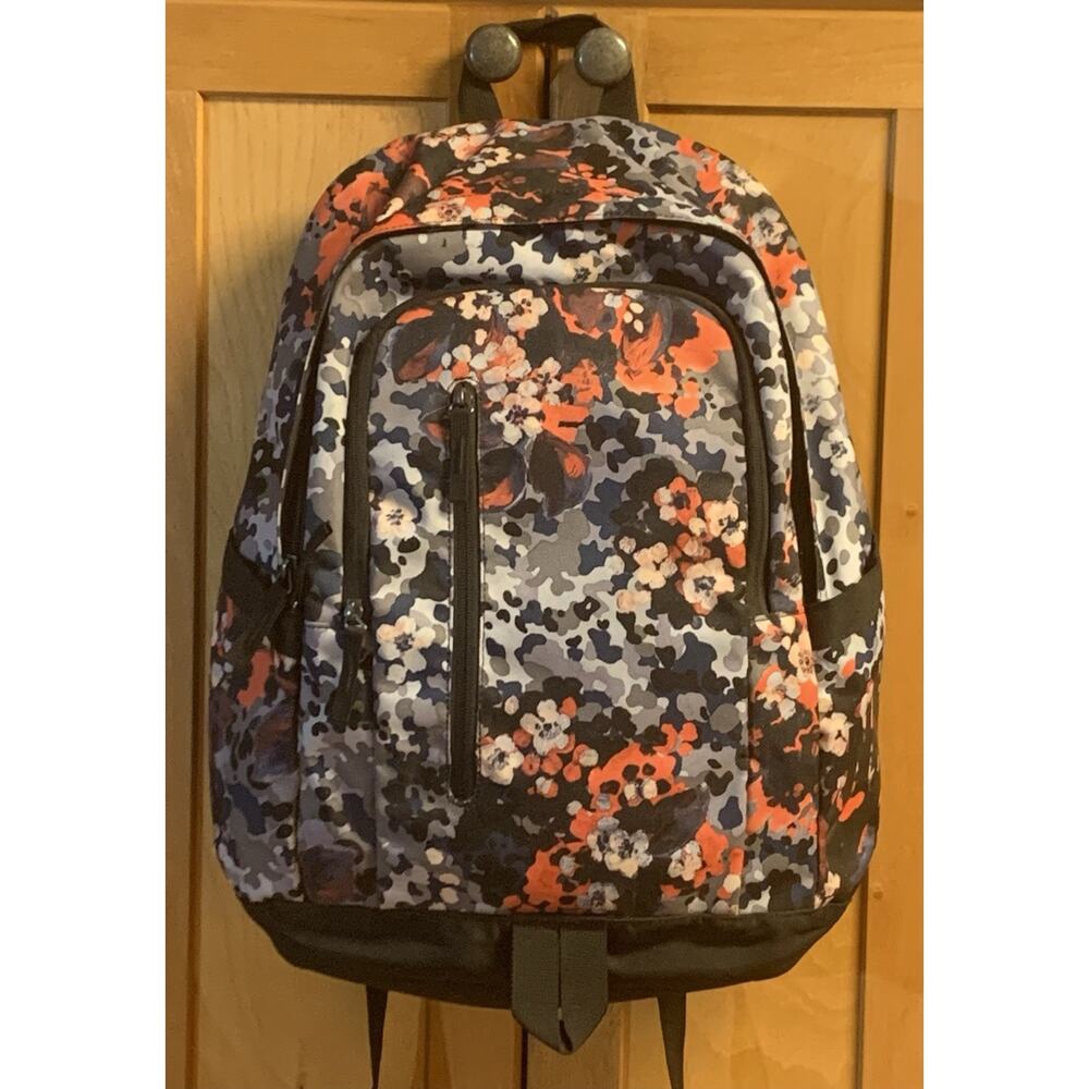 NIke 72 Floral Backback All Access Laptop Sleeve and Multi Storage Compartments - Picture 3 of 8
